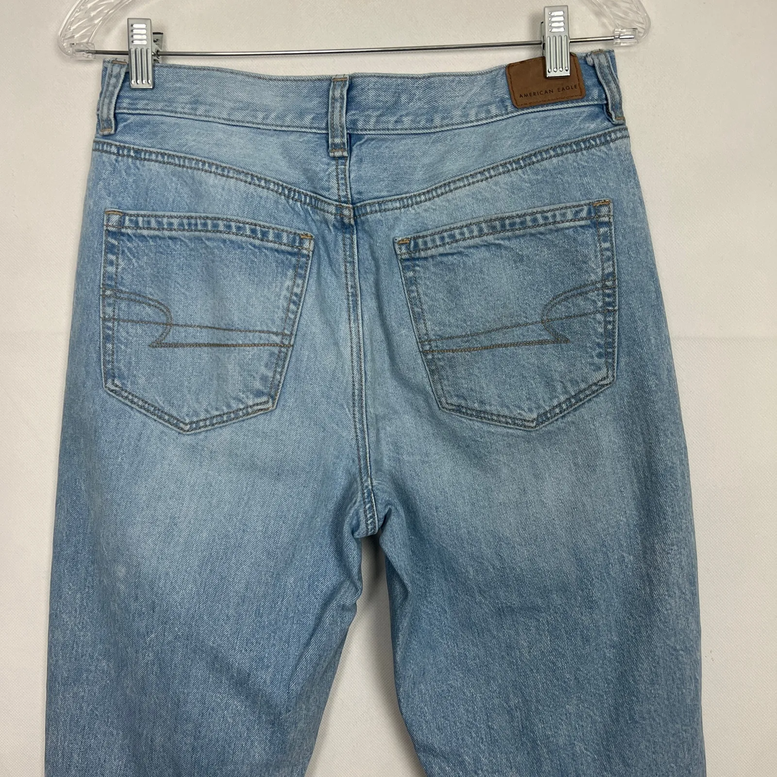American Eagle Mom Jean Size 6 Reg High Rise Distressed - Image 7