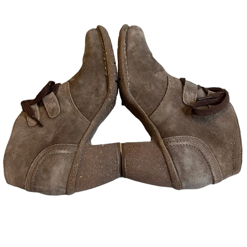 Clark’s Carleta Lyon Boot - Khaki Suede - Image 8