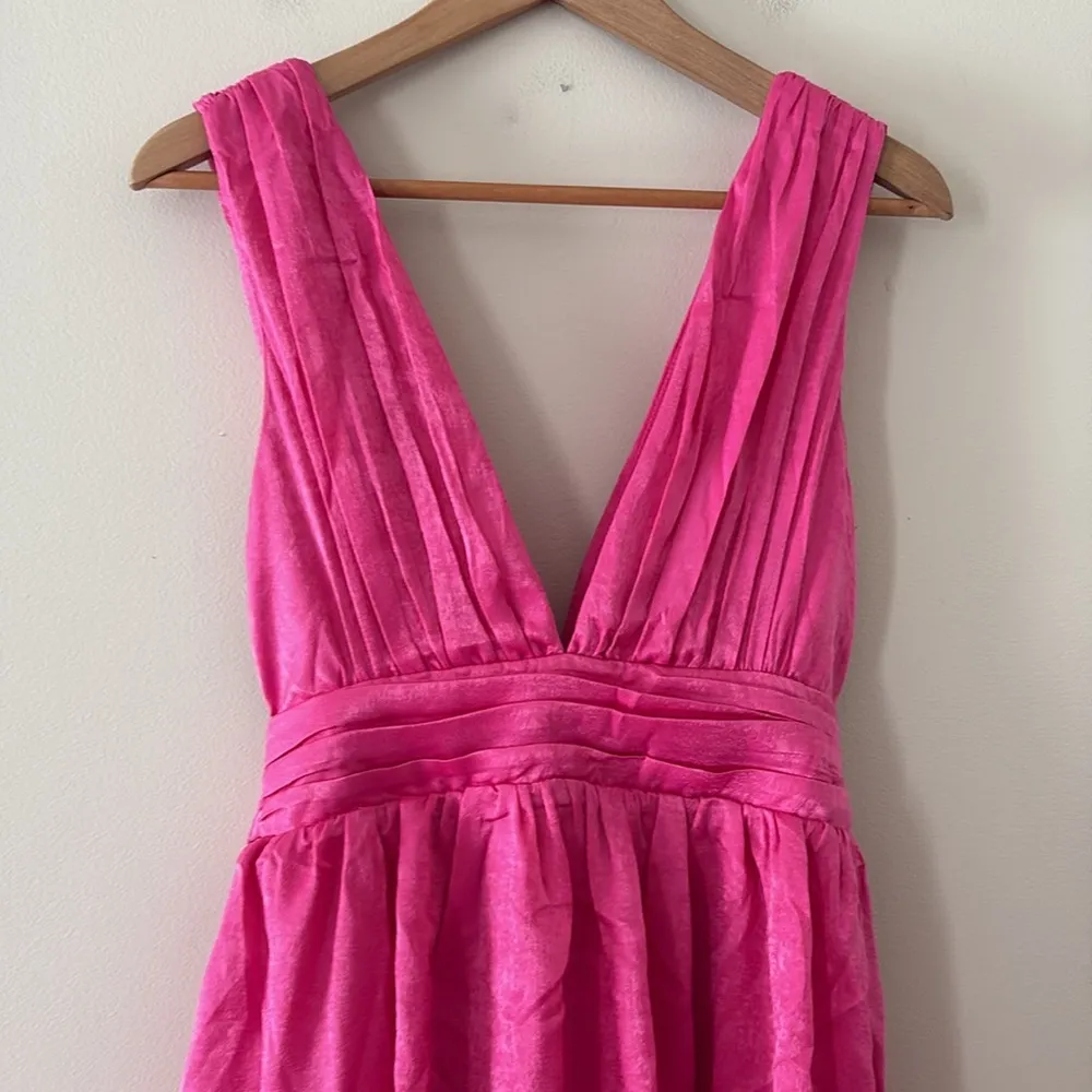 New Lulus Peak Party Vibe Hot Pink Satin Tiered Tie-Back Midi Dress Size S - Image 4