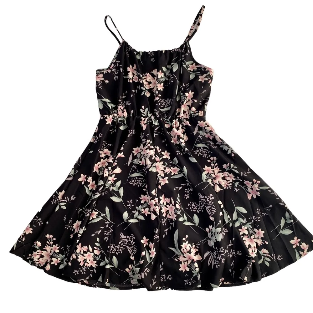 Women’s black floral dress spaghetti straps L tie front fl… - Image 4