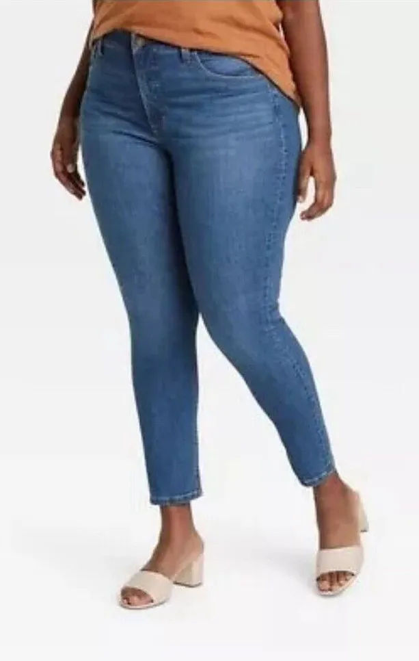 AVA & VIV Women's Plus 26R Dark Wash Mid-Rise Skinny Stretch Jeans - Image 1