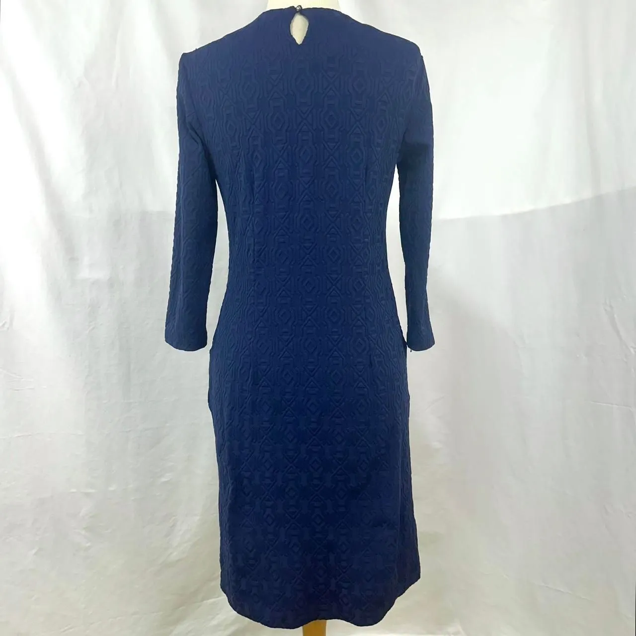 J. MCLAUGHLIN Navy Geometric Round Neck Pullover Sheath Dress Womens Small Knit - Image 5