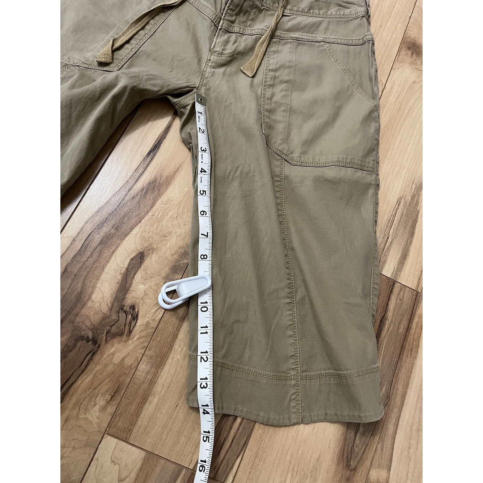 The North Face Outdoor Hiking Shorts/capris Women's Size 4 Beige 14" Inseam - Image 4