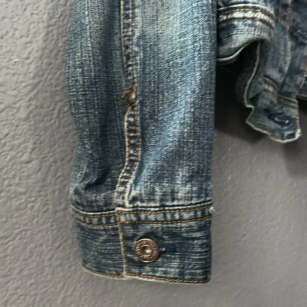 Old Navy Jean Jacket Size Medium - Image 11