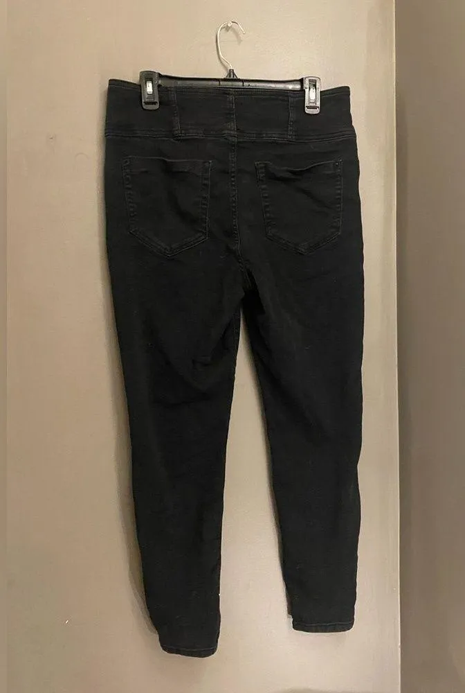 No Boundaries High Waisted Black Jeans - Image 2