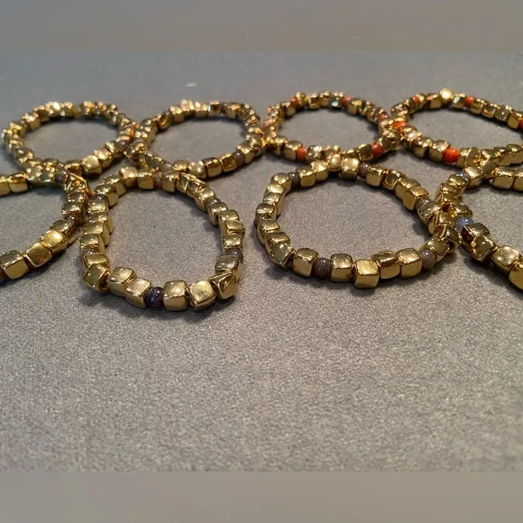 Cousin Claudine NY stretch bracelets‎ gold tone - Image 4