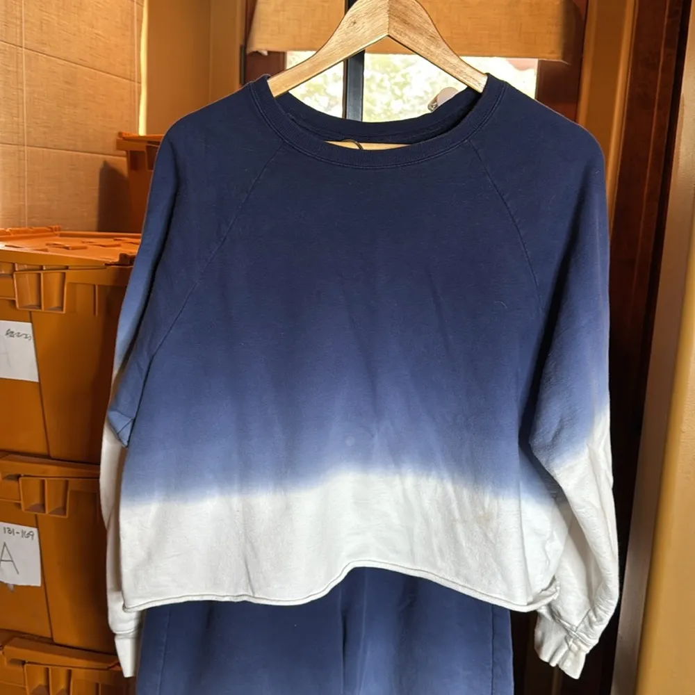 COLOR ALIEN FRENCH TERRY DIP DYE RAGLAN SLEEVE TOP & LOUNGE PANTS SET SIZE SMALL Blue - Image 3