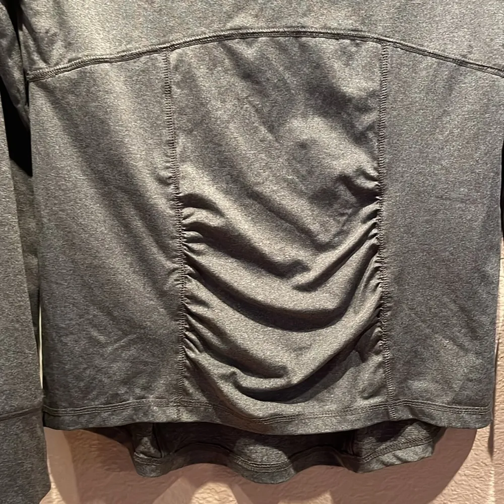 Ingrid & Isabel Maternity V Neck Athletic Long Sleeve Shirt Top Size Medium Gray - Image 6