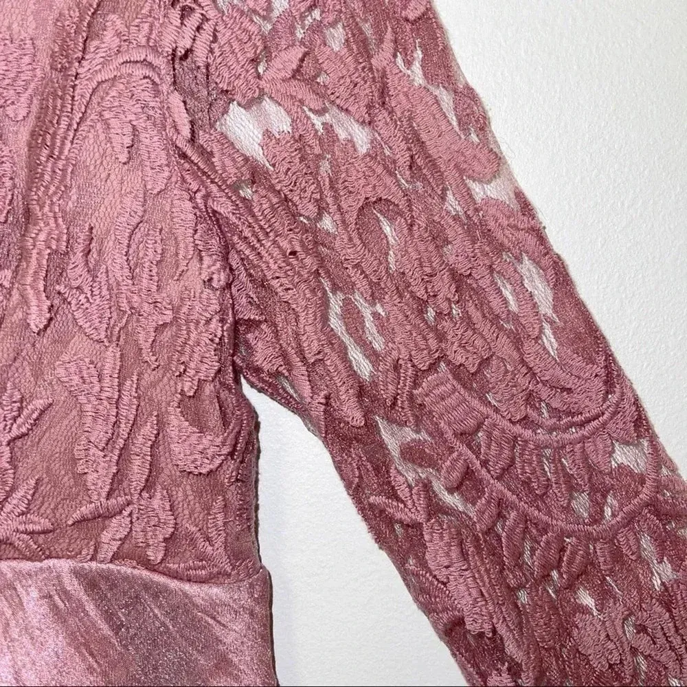 Adrianna Papell Shimmer Shutter Tuck Lace Dress - Metallic Mother of the Bride - Image 4