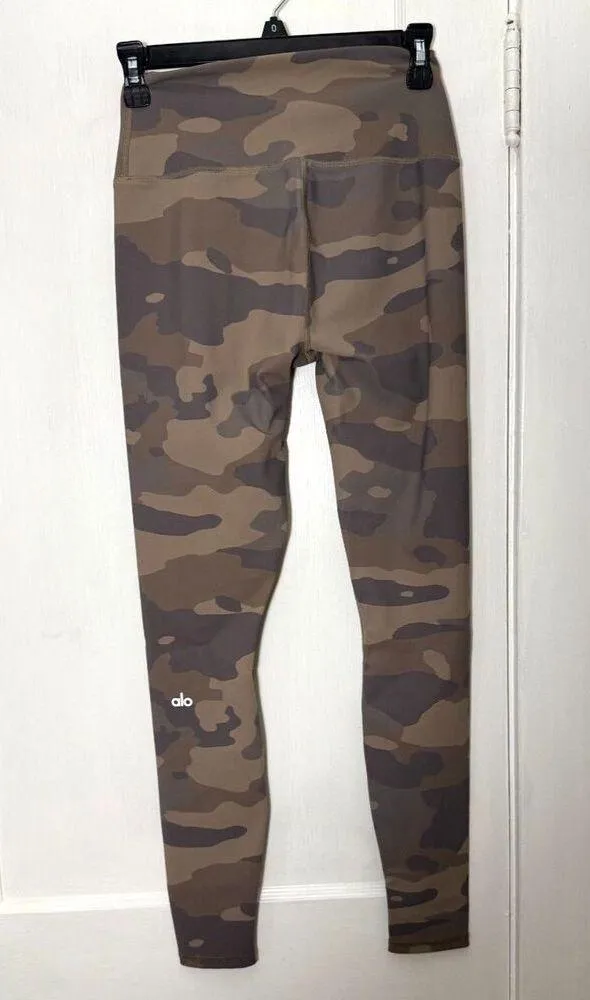 Alo Yoga High Waist Vapor Legging Brown Camouflage Print Size Small - Image 6