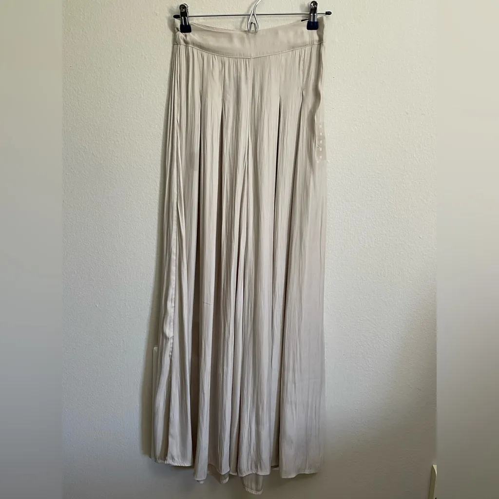 Abercrombie & Fitch Pleated Wide Leg Pants size 00 - Image 2