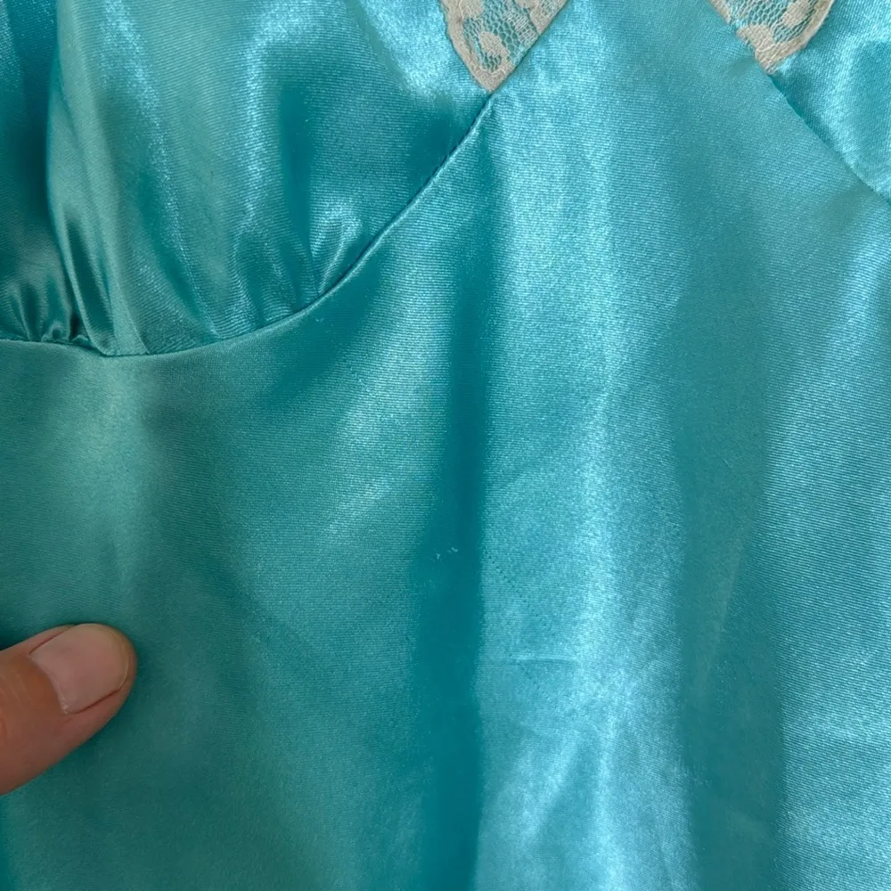 Xhilaration vintage y2& satin lace trim tank - Image 4