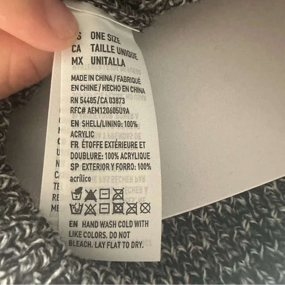 American Eagle Unisex Gray Beanie NWT - Image 6