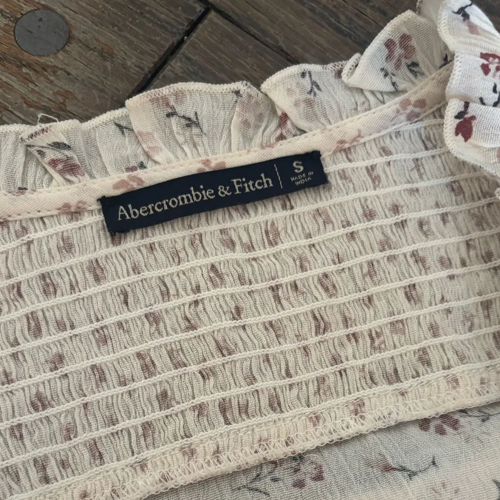 Abercrombie and Fitch Floral Cotton Button Down Blouse Top Size Small - Image 3