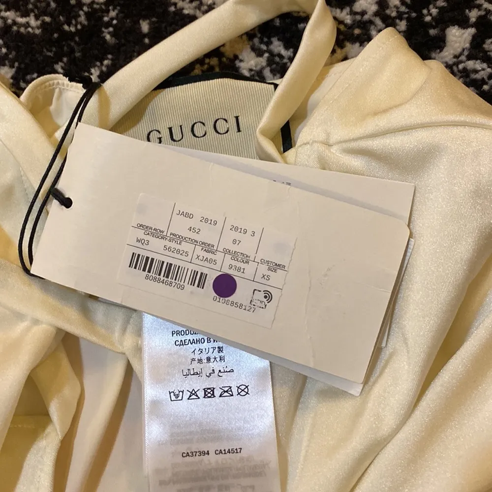 Gucci Lycra bathing suit with Gucci Strawberry print size xs - Image 7