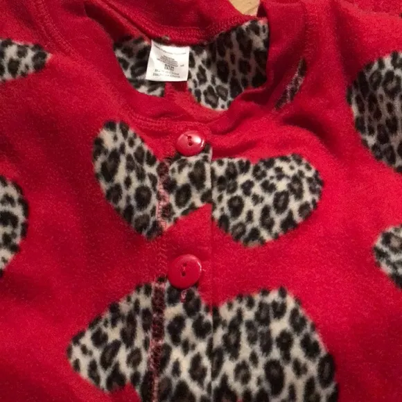 Valentine’s Leopard Heart Pajamas Onesie Longhorns size small Red - Image 2
