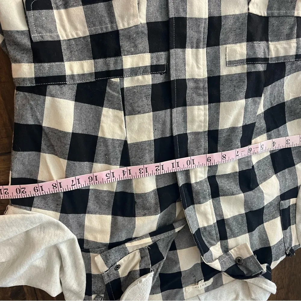 Entro  lightweight zip up - Image 9