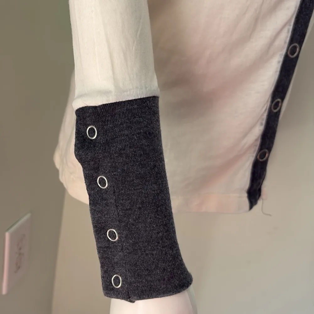 Chaser Cream Snap Front Tissue Cardigan Top size Small NEW - Image 3