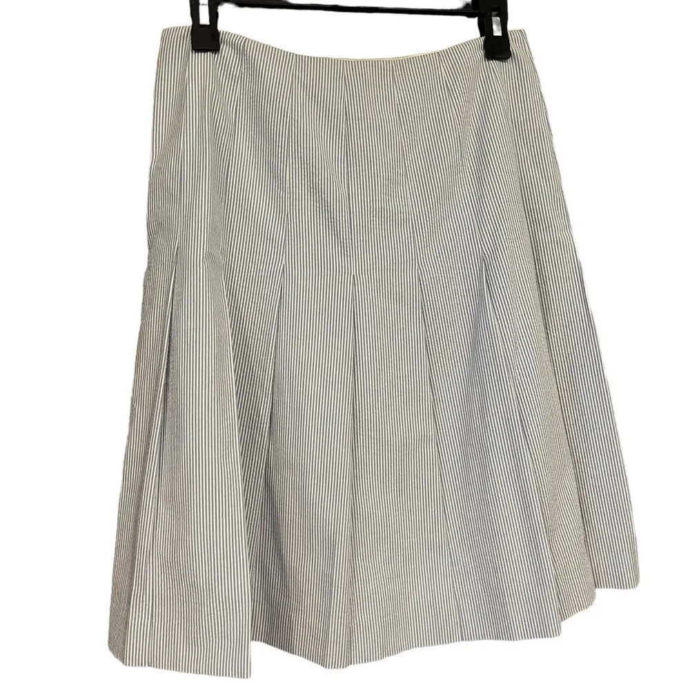 Brooks Brothers Blue and White Seersucker Pleated Skirt, Sz 6 - Image 4