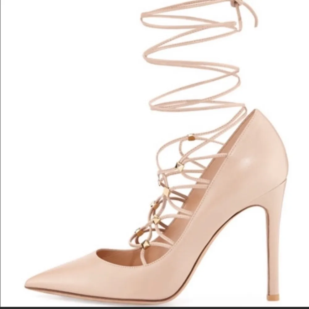 Valentino Garavani EU 39 Rockstud Laceup Heels, Nude/Tan - Image 2