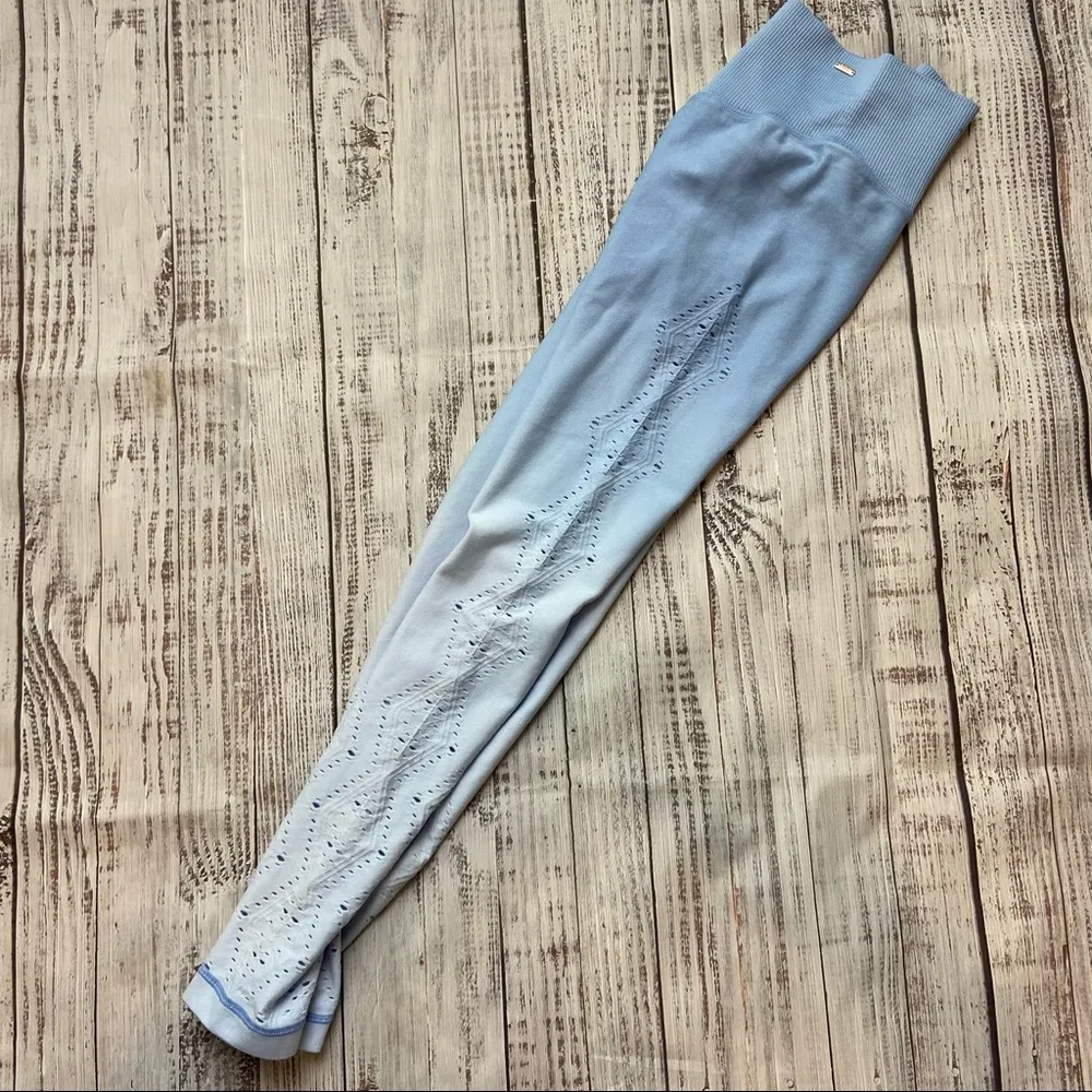 Victoria’s Secret Pink Seamless Tight & Bra Set.  Size XSmall. EUC - Image 7