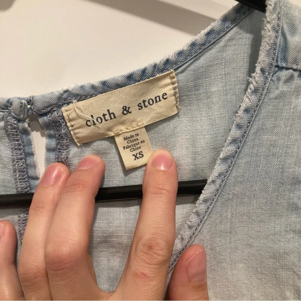 Cloth & Stone Anthropologie Chambray  Tank - Image 2