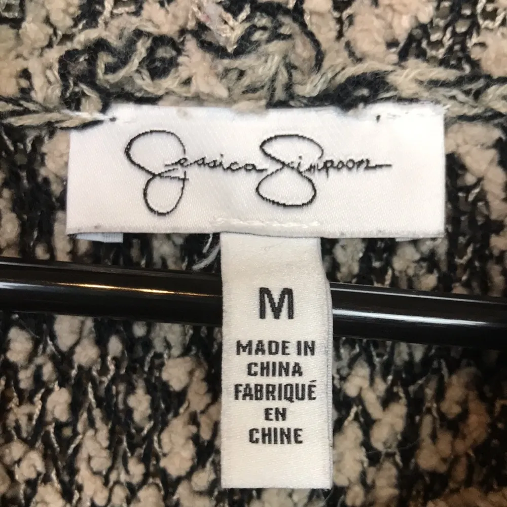 Jessica Simpson Women’s Textured Knit Beige Black Cowl Neck Long Sleeve Sweater - Image 7