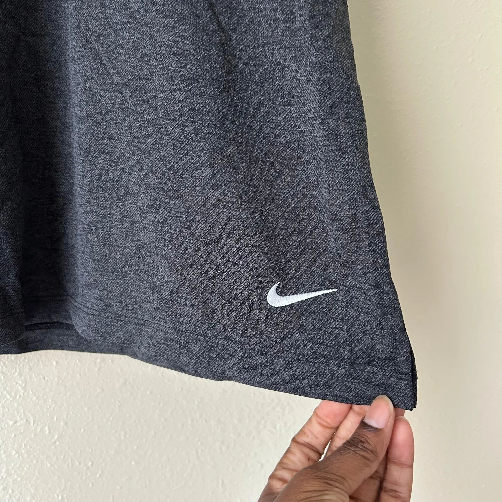 Nike Golf Heather Gray Collared Tank Size Medium - Image 4