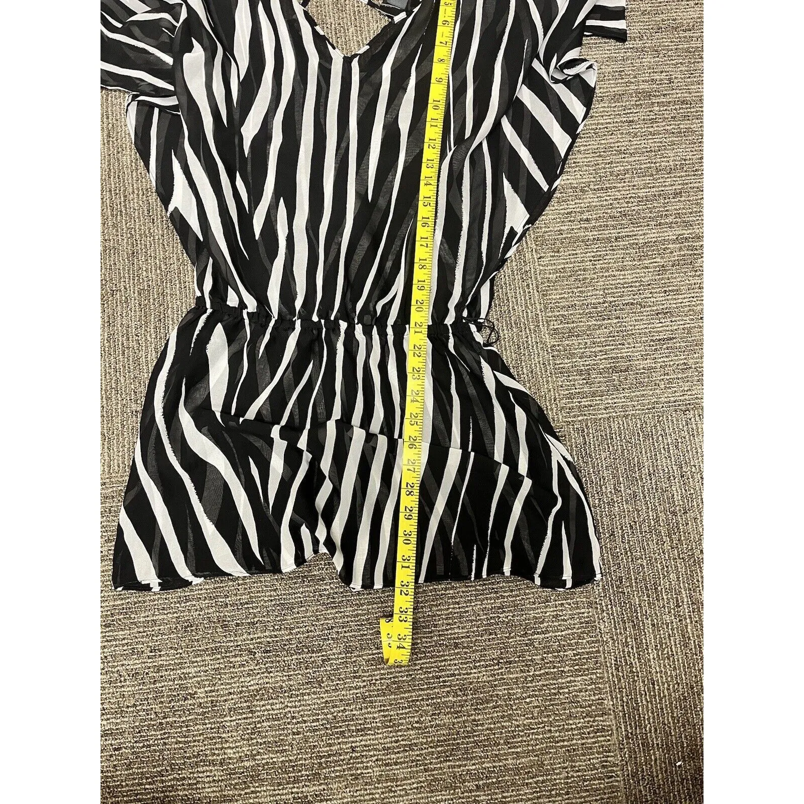 White House Black Market Black And White Tunic Top Sz. XS Swimsuit Cover Up - Image 2