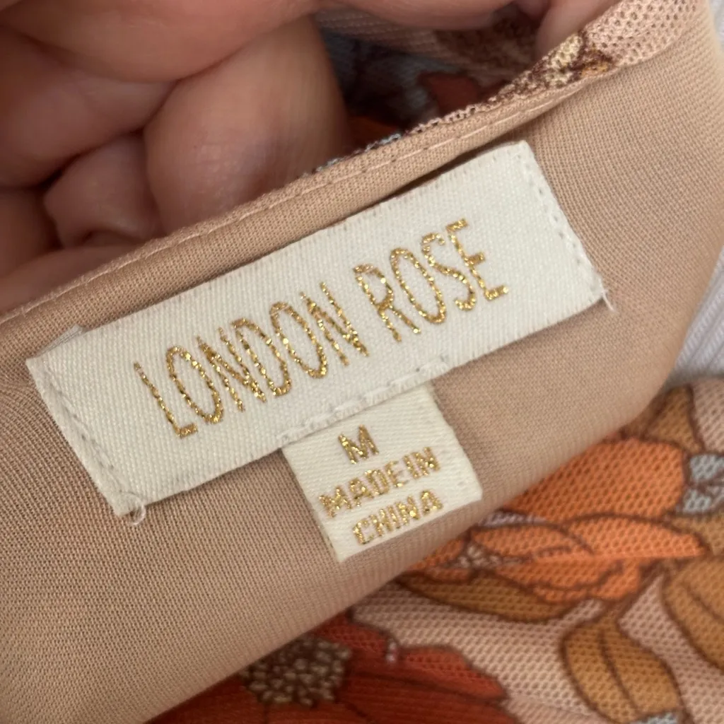 Floral Ruffle Sleeve Blouse in Orange and Cream Size M - Image 7