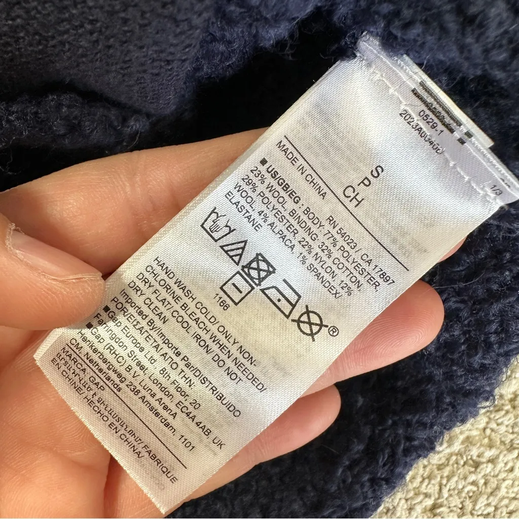 GAP Women’s Boucle Cropped Sweater Jacket Wool Alpaca Blend in Navy Combo S - Image 12