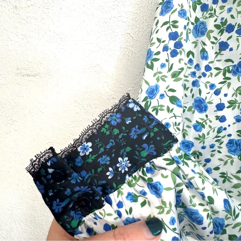 NEW Zara Ditsy Floral Lace Smocked V-neck Long Sleeve Blouse Size Large - Image 7