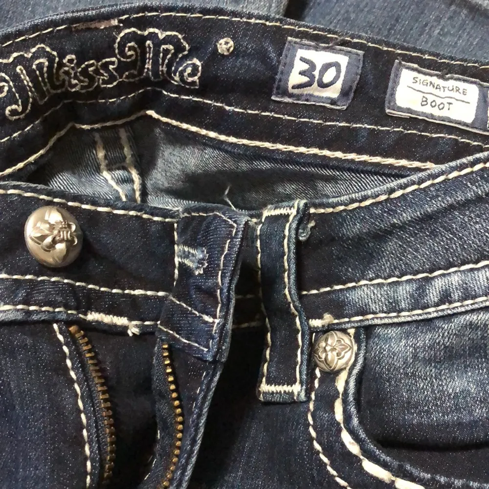 Miss Me  30, boot cut jeans - Image 2