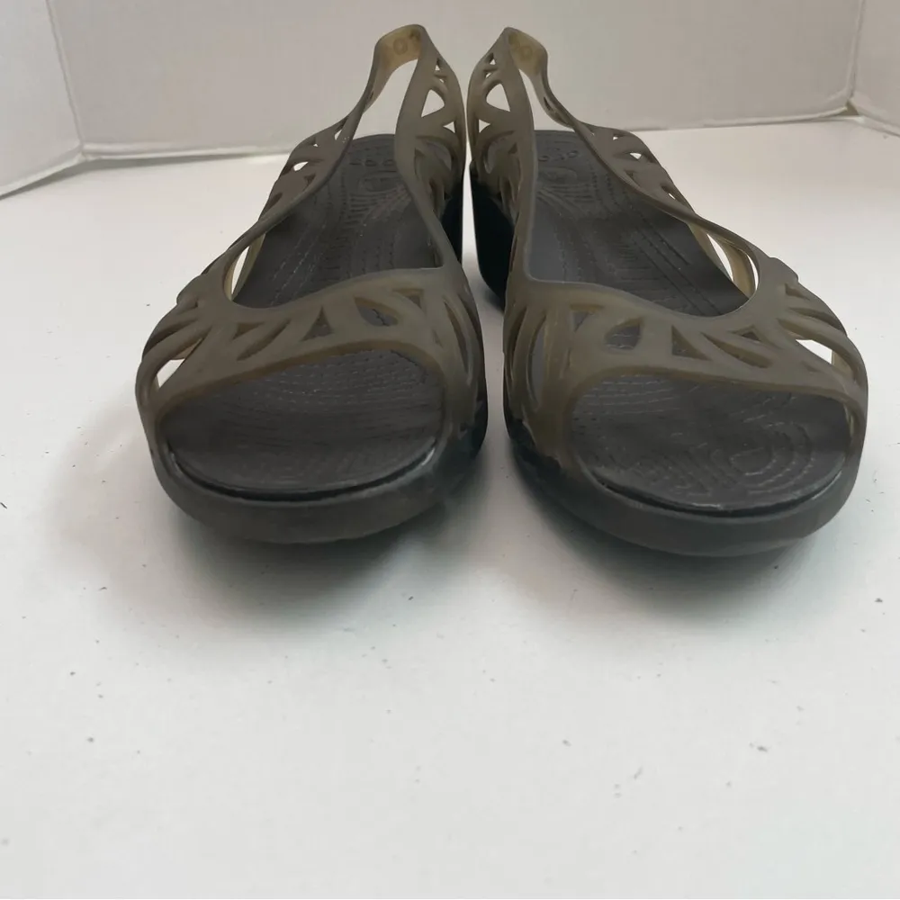 Crocs Sandals Adrina III Mini Wedge Slingback Jellies Cut Out Comfort Grey Taupe - Image 3