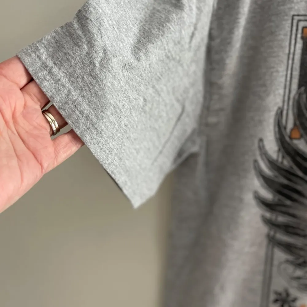 Nashville Graphic Tshirt Size Large Retro Guitar Coastal Cowgirl - Image 5