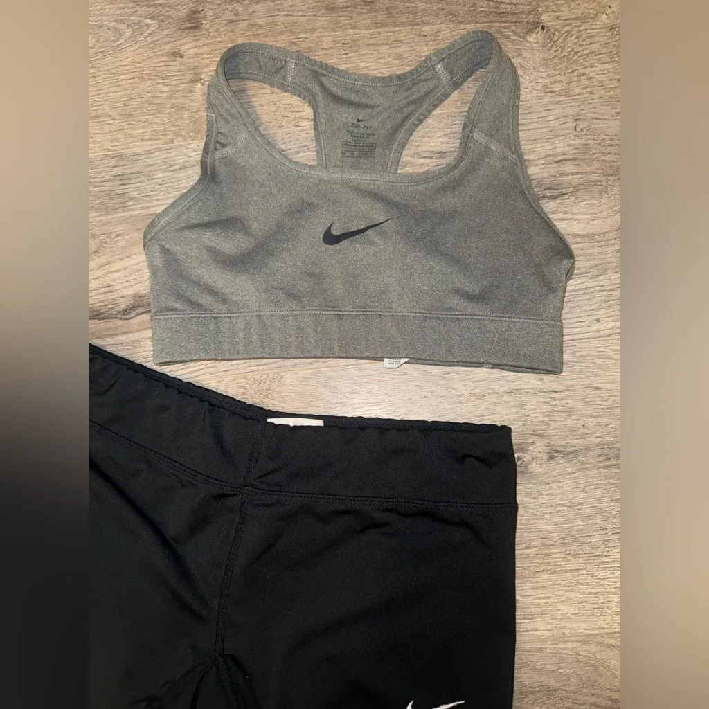 Women’s Nike 2Pc set Gym workout XS/S - Image 5