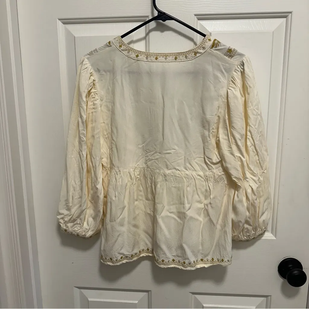 Solitaire  Embroidered Boho Peasant Top Size Medium - Image 2