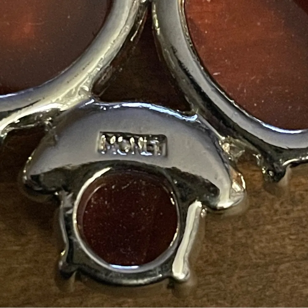 Vintage Monet floral gemstone brooch - Image 5