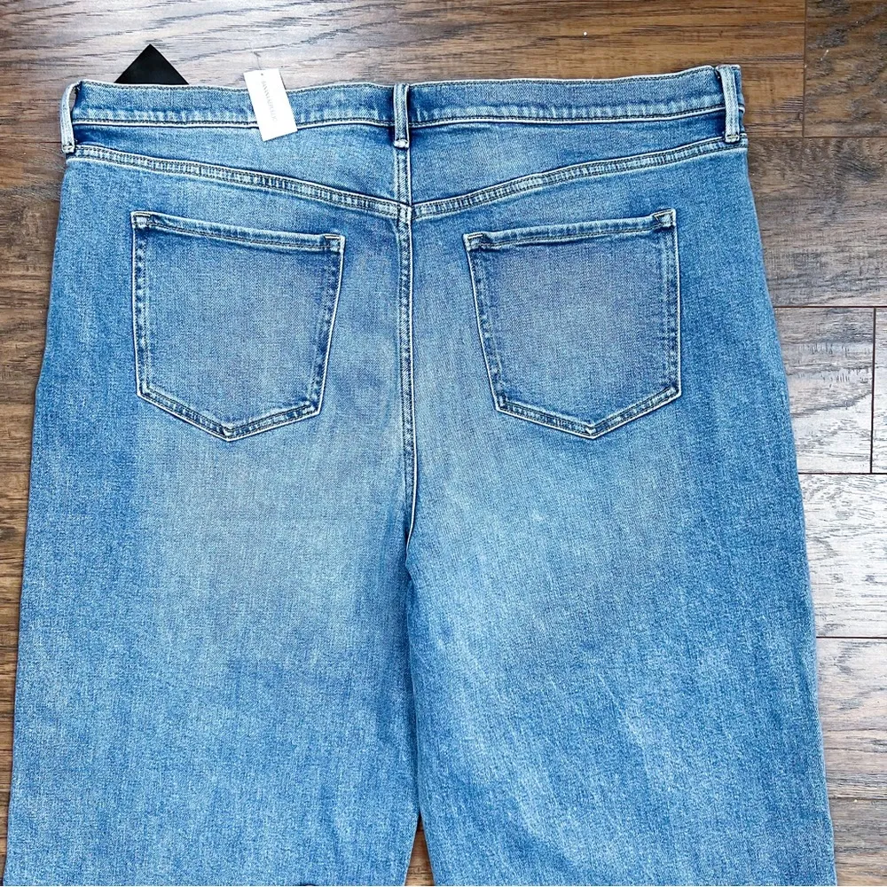 Banana Republic • High-Rise Wide-Leg Crop Jeans blue denim raw hem ankle - Image 9