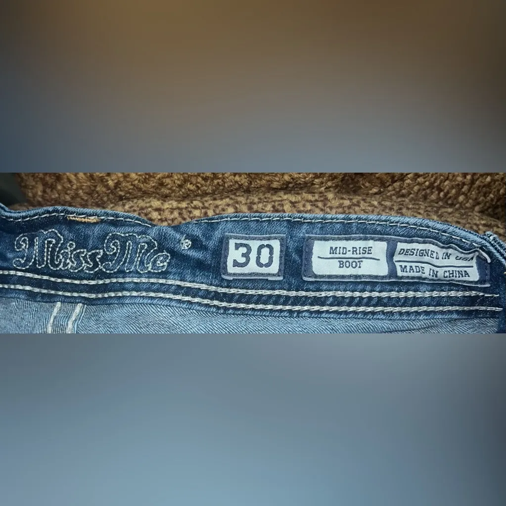 Y2K Vintage Miss Me Jeans Women's size 30 Boot Mid Rise Dark Wash - Image 2