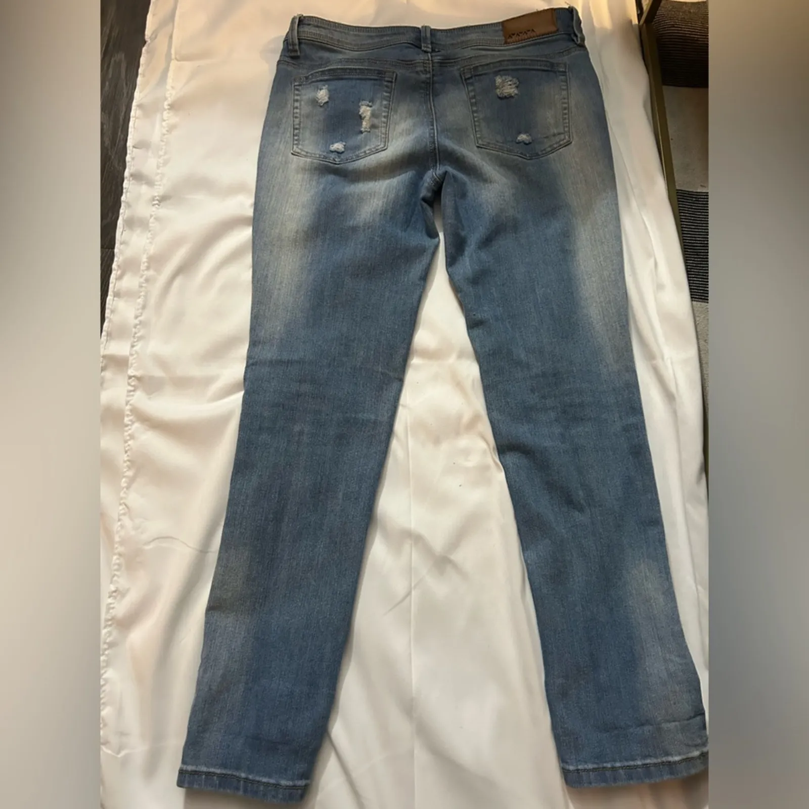 Dollhouse Charley Blue Distressed Denim Jeans Juniors 9 Casual Comfy Bohemian - Image 6