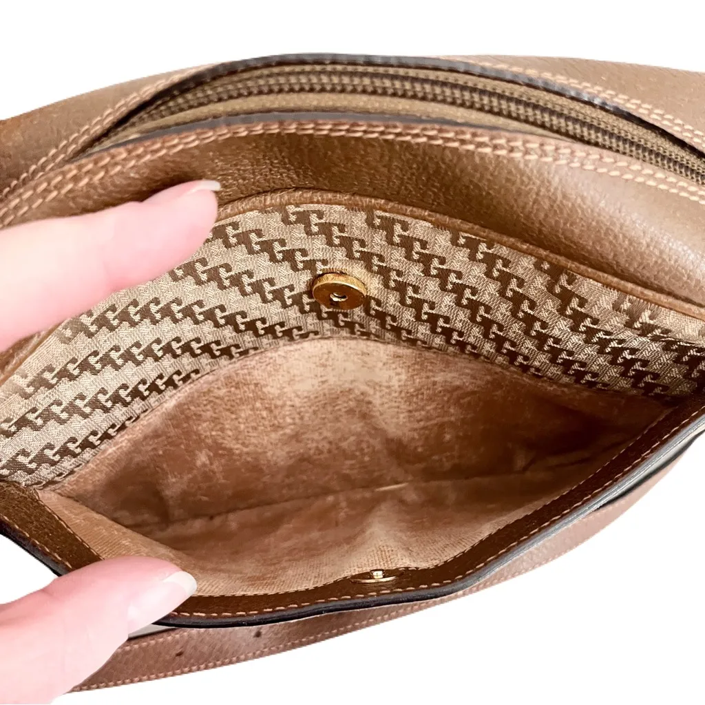 Vintage 70s Gucci Signature Taupe Canvas and Leather Crossbody Camera Bag - Image 10