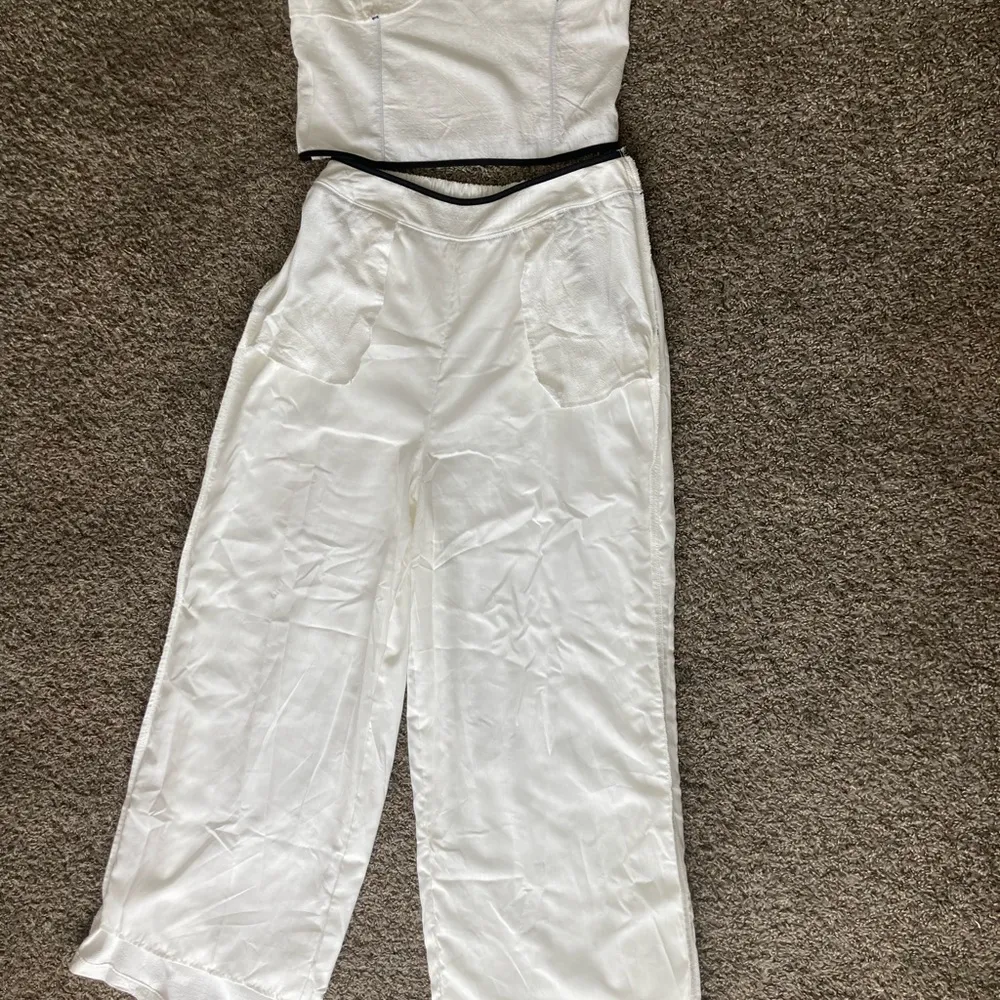 Sienna Sky Cream Jumpsuit with Modern Design - Image 8