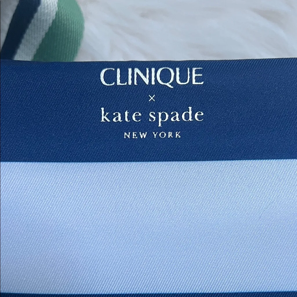 Kate Spade x Clinique Collab Navy and Green Cosmetic Bag - Image 5