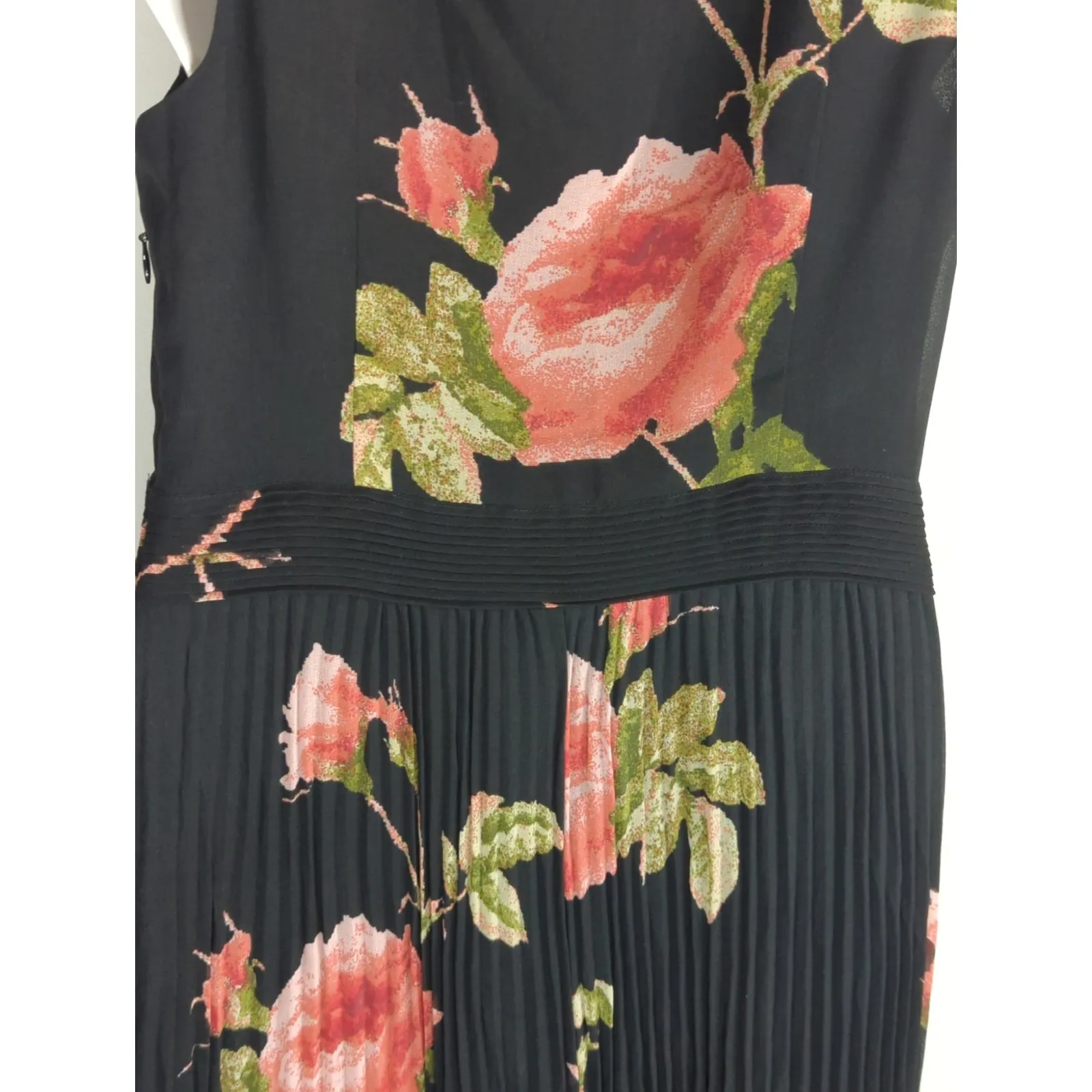 Aritzia Wilfred‎ Black Floral Julianne Faux Wrap Pleated Midi Dress Size 2 Boho - Image 5