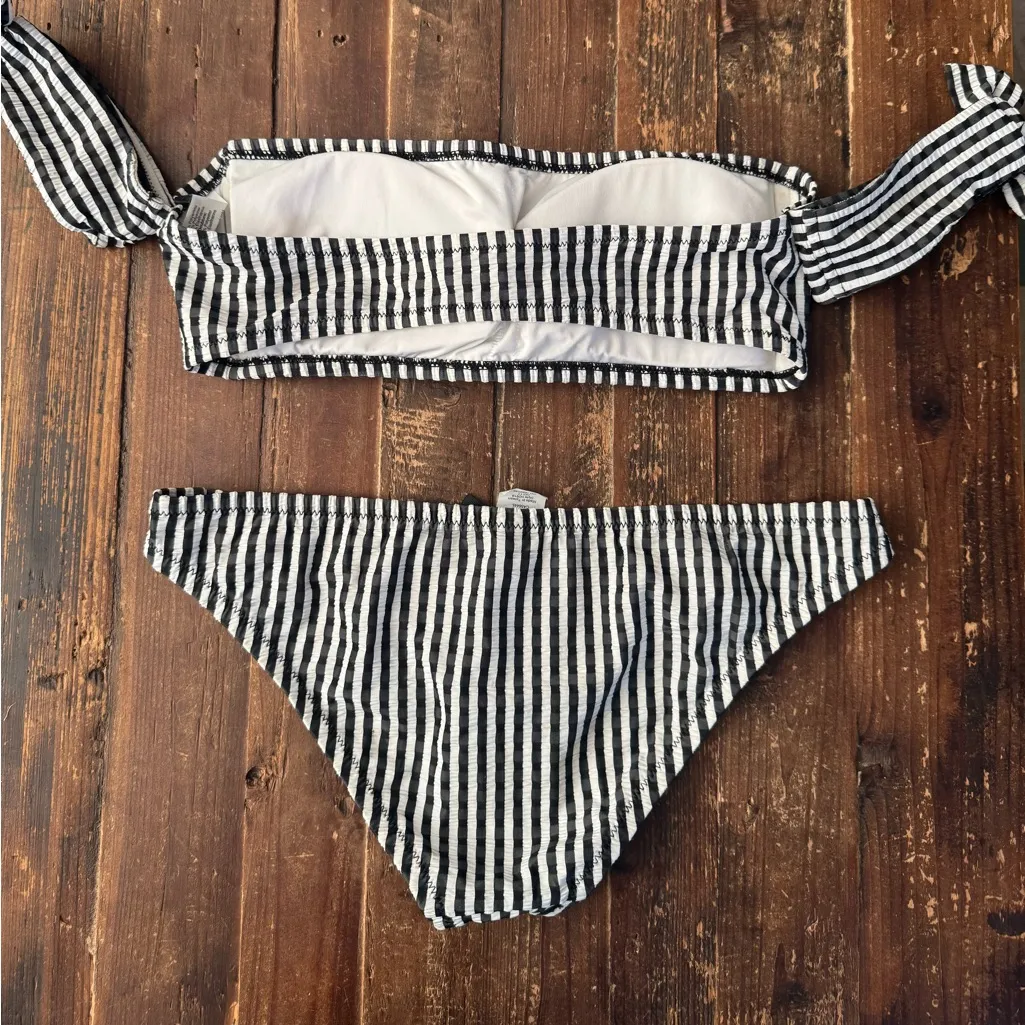 J. Crew Black & White Seersucker Bandeau top and hipster bottoms - Image 5
