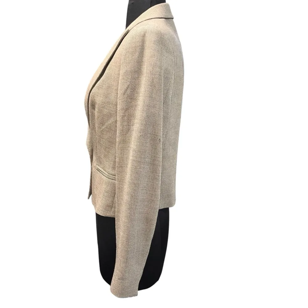 Max Mara Tan 1 Button Cropped Virgin Wool Blazer Jacket size 6 - Image 4