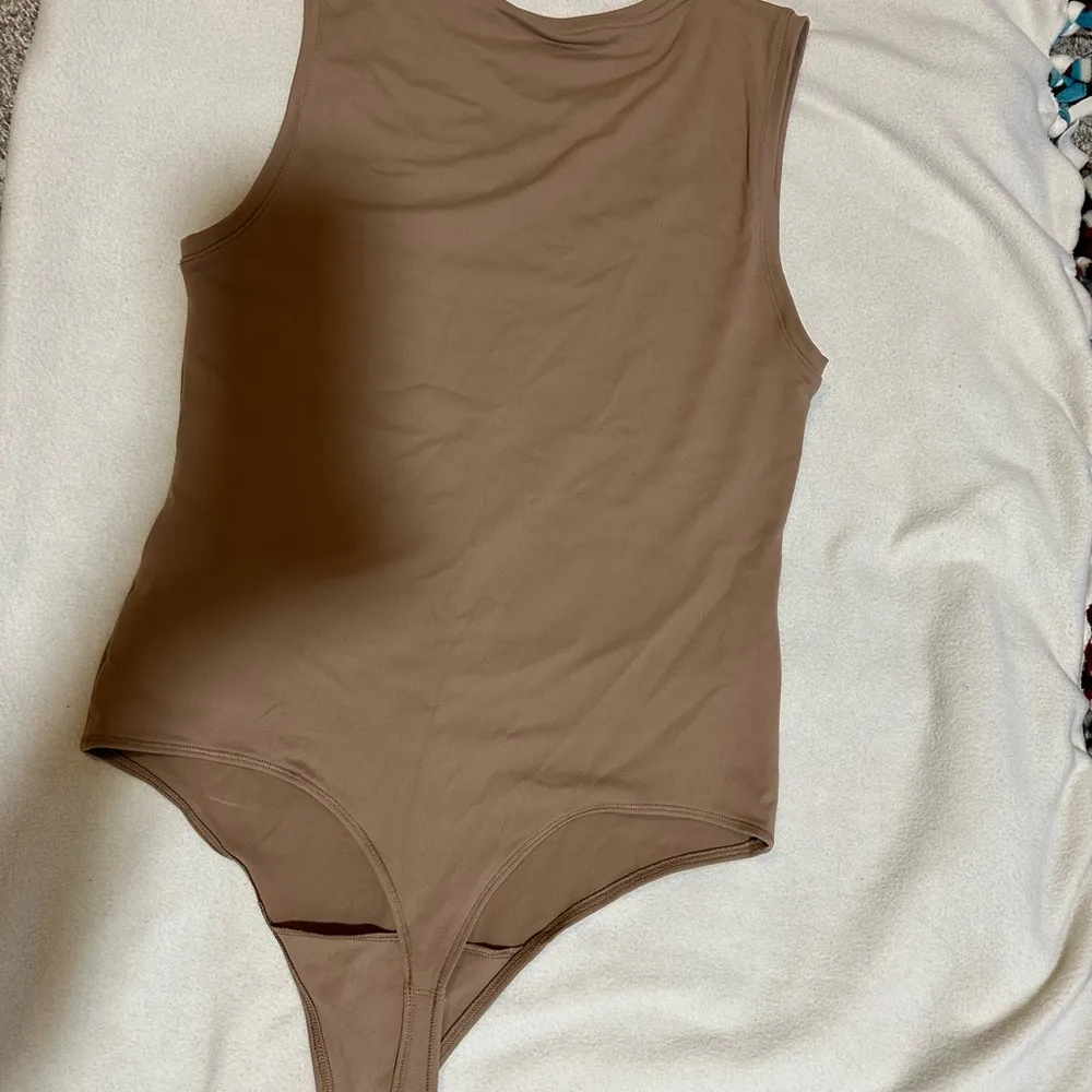 Abercrombie & Fitch Brown Sleeveless Bodysuit - Image 2