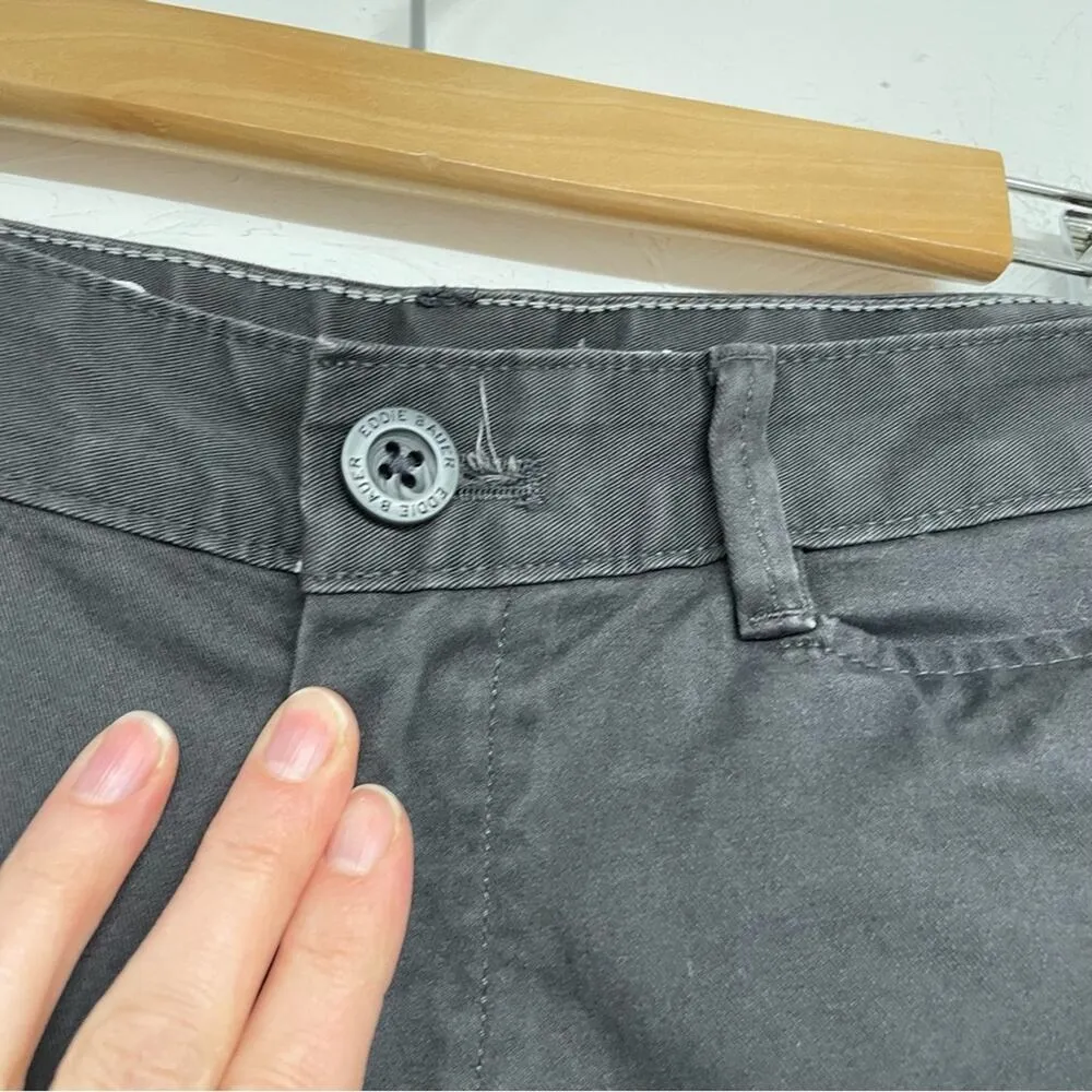 Eddie Bauer Grey Flat Front Chino Shorts Curvy Womens 6 Hiking Gorpcore Casual - Image 5