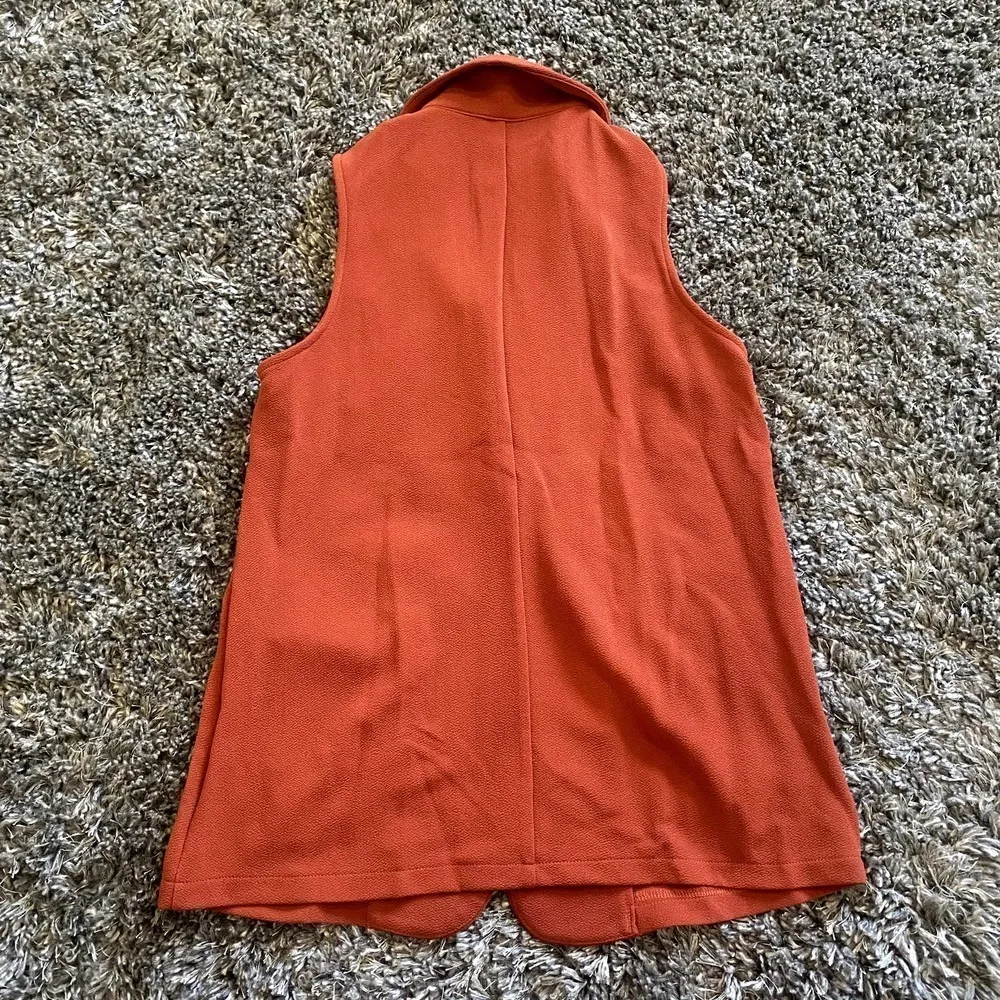 SHEIN Crinkle Front Pocket Vest in Rust, Size M​​​​​​​ - Image 3